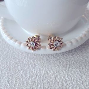 Sunflower gold minimalist studs